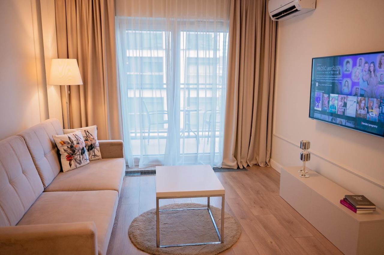 Mennica Residence - Grzybowska 43A Varšava Exteriér fotografie